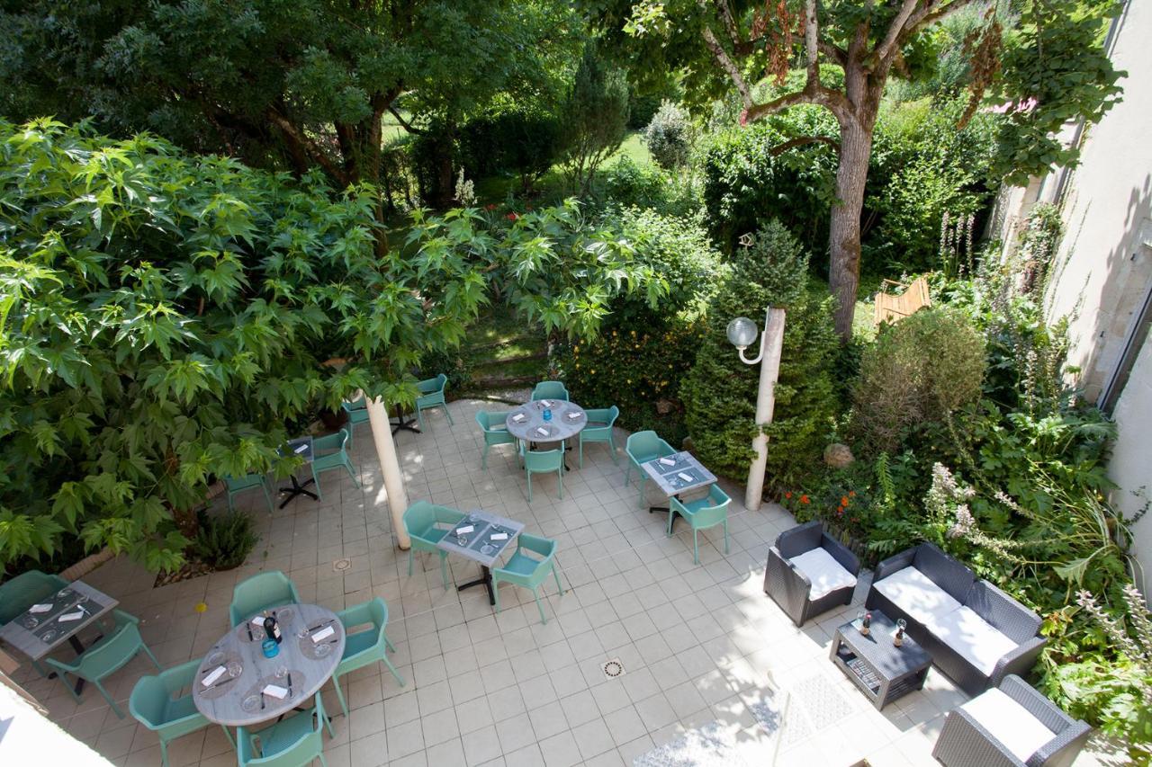 Le Lion D'Or Hotel Manzac-sur-Vern Kültér fotó