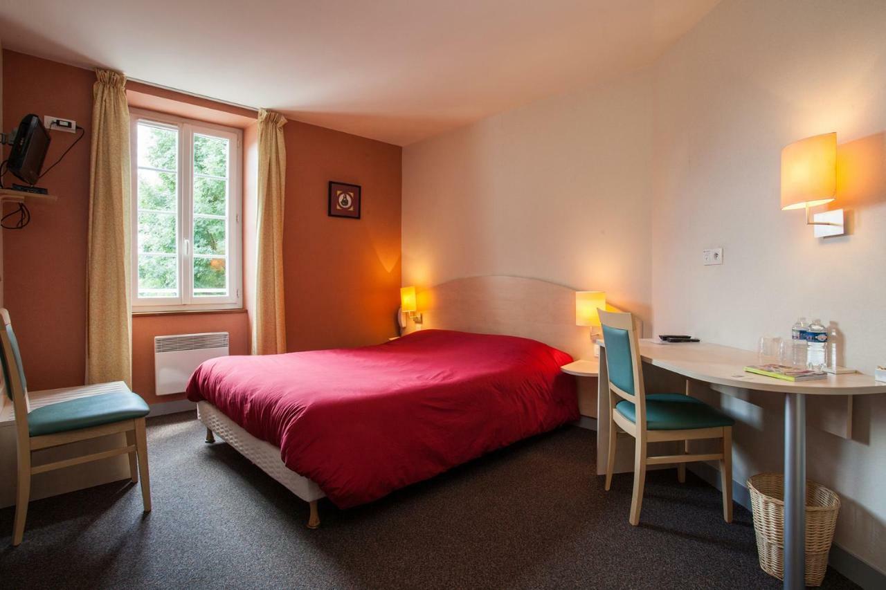 Le Lion D'Or Hotel Manzac-sur-Vern Kültér fotó