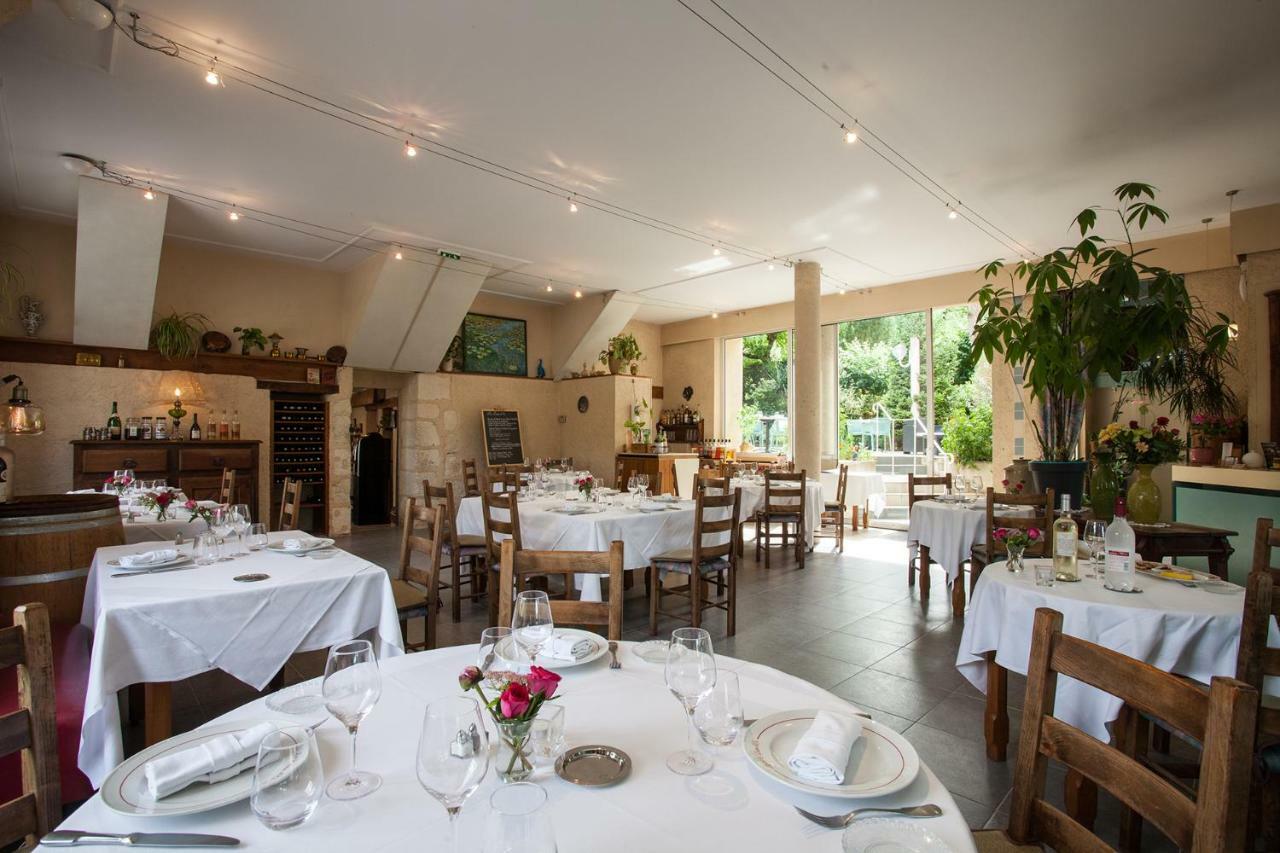Le Lion D'Or Hotel Manzac-sur-Vern Kültér fotó