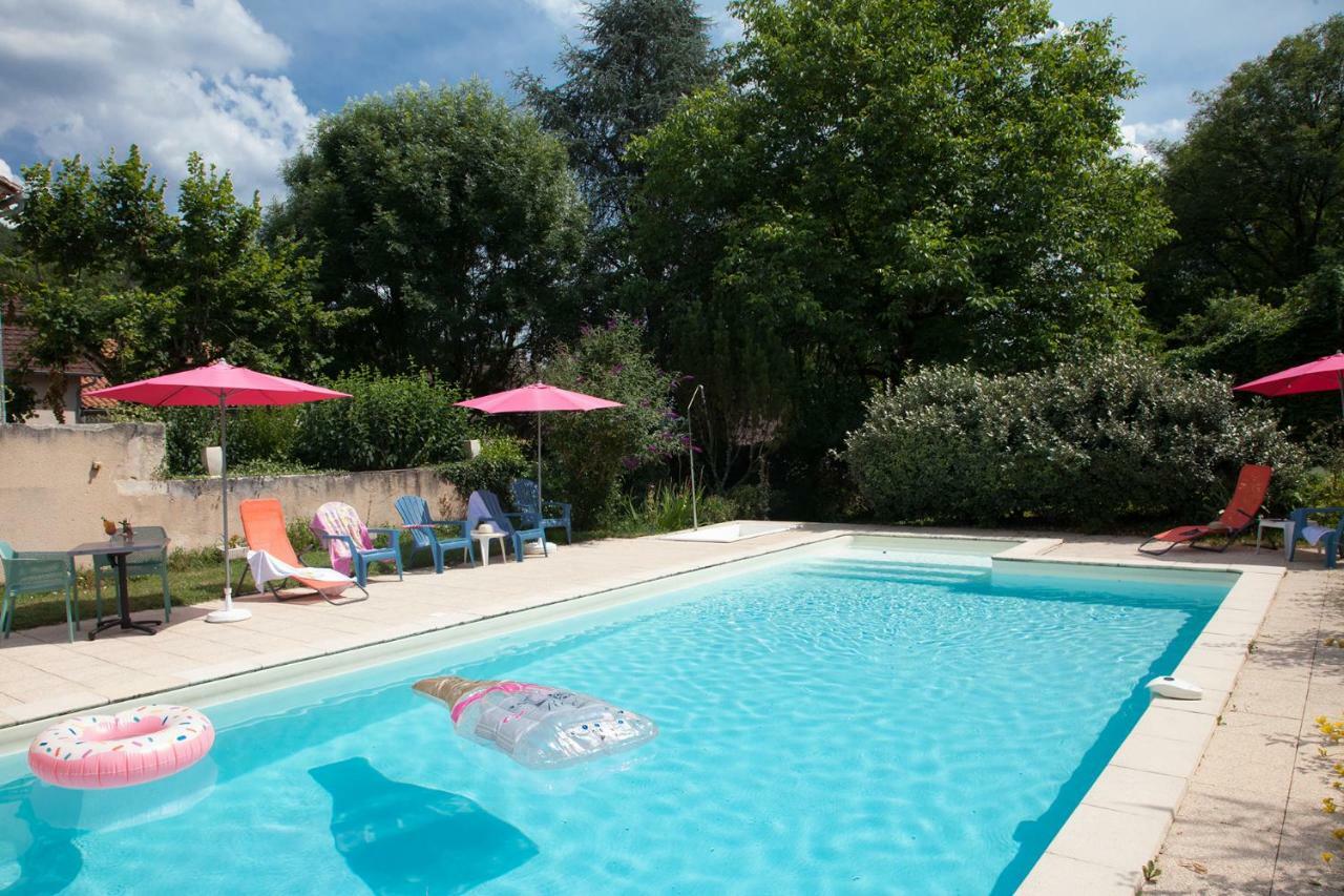 Le Lion D'Or Hotel Manzac-sur-Vern Kültér fotó