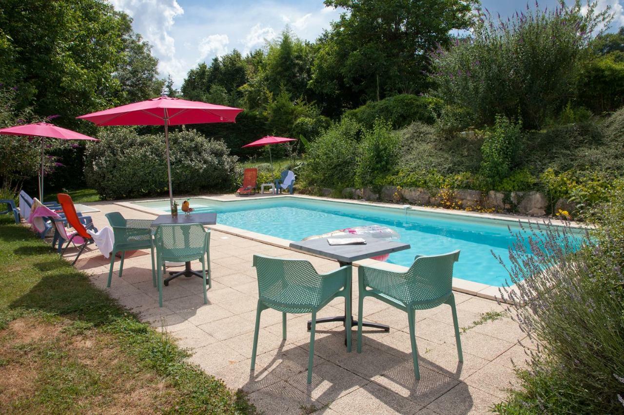 Le Lion D'Or Hotel Manzac-sur-Vern Kültér fotó